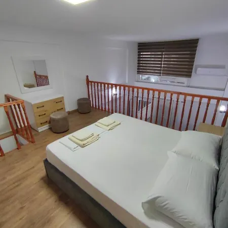 Rose Apartment
